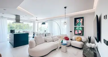 3 bedroom apartment in San Pedro Alcantara, Spain