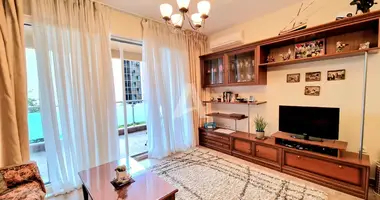Wohnung 2 Schlafzimmer in Becici, Montenegro