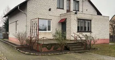 Casa de campo en Vialikija Matykaly, Belarús
