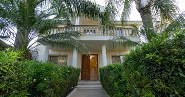 Villa 4 bedrooms in Pyrgos Lemesou, Cyprus
