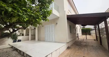 Casa 5 habitaciones en Pafos, Chipre