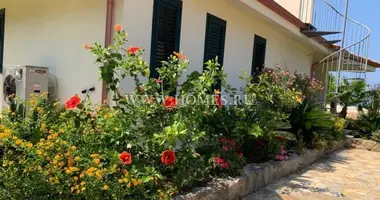 Villa 3 bedrooms in Zambrone, Italy
