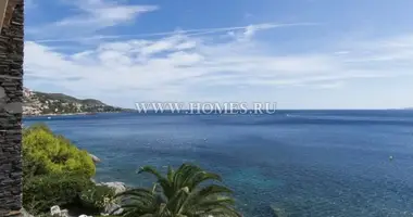 2 room apartment in Roses, Spain