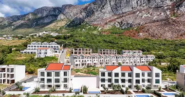 Casa 4 habitaciones en Katun Rezevici, Montenegro
