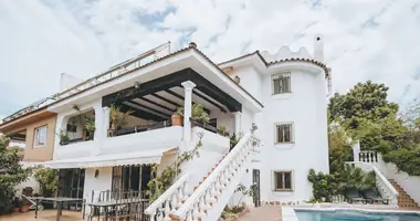 Haus 8 Schlafzimmer in Dos Hermanas, Spanien