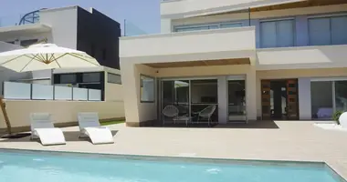 Villa en Dehesa de Campoamor, Španjolska