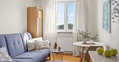 Wohnung 3 zimmer in Warschau, Polen
