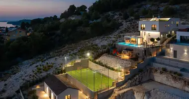 6 bedroom house in Grad Sibenik, Croatia