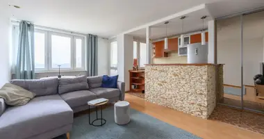 Квартира 2 комнаты в Варшава, Польша