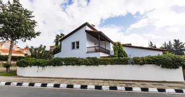 Wohnung 4 Schlafzimmer in Paphos, Zypern