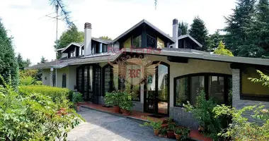 Villa in Briga Novarese, Italy