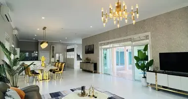 Dom 4 pokoi w Huai Yai, Tajlandia