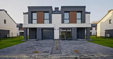 Duplex 3 chambres dans Lomianki Dolne, Pologne