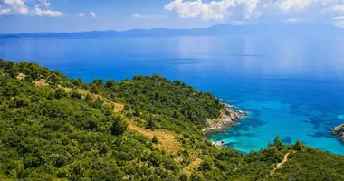 Parcela en Neos Marmaras, Grecia