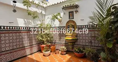 4 bedroom apartment in Malaga, Spain