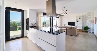 2 bedroom apartment in Estepona, Spain