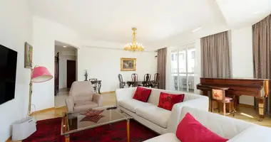 Apartamento 4 habitaciones en Tiflis, Georgia