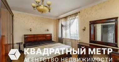 5 room apartment in Kopishche, Belarus