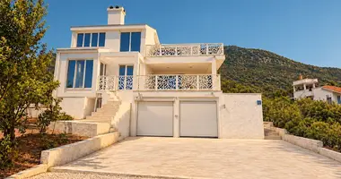 Haus 3 Schlafzimmer in Herceg Novi, Montenegro