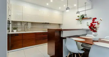 Mieszkanie 3 pokoi w Poznań, Polska