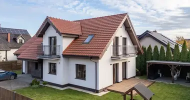 Дом в Rokietnica, Польша