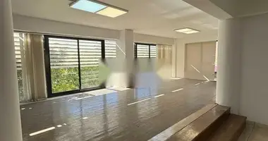 Tienda 1 075 m² en Limasol, Chipre