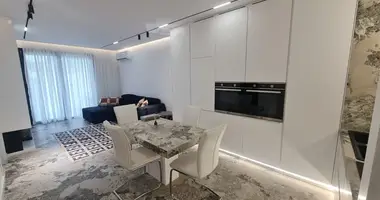Квартира 2 комнаты в Тирана, Албания