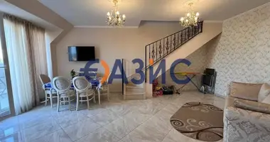 Квартира 4 комнаты в Несебр, Болгария