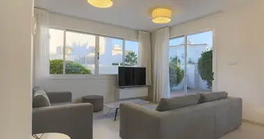 Haus 3 Schlafzimmer in Paralimni, Zypern