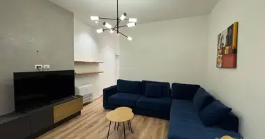 Mieszkanie 2 pokoi w Tirana Municipality, Albania