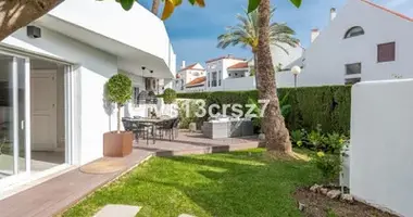 Apartamento 4 habitaciones en San Pedro Alcantara, Španjolska