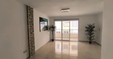 Apartamento 4 habitaciones en Torrevieja, Španjolska