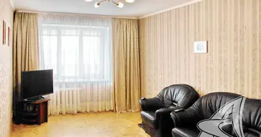 Mieszkanie 4 pokoi w Muchaviecki sielski Saviet, Białoruś