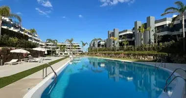 3 bedroom apartment in Estepona, Spain