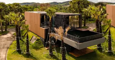 Villa 3 bedrooms in Thalang, Thailand