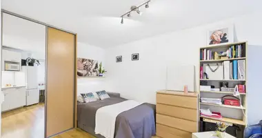 1 room apartment in Warsaw, Poland