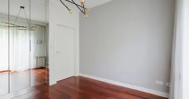Wohnung 3 zimmer in Warschau, Polen