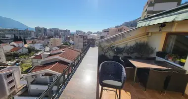 Apartamento 3 habitaciones en Budva, Montenegro