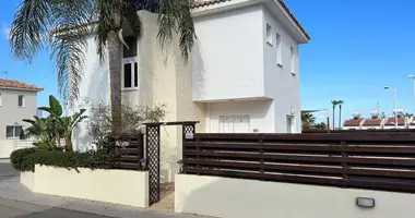 Villa en Paralimni, Chipre