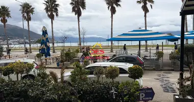 🌊🏖️ BUSINESS PREMISES FOR RENT ON THE FRONTLINE – LUNGOMARE, VLORA. в Влёра, Албания