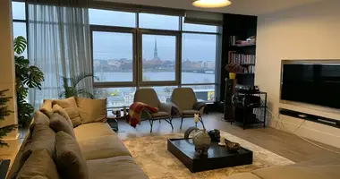 Wohnung 5 zimmer in Riga, Lettland