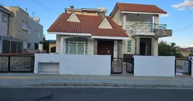 Haus 6 Schlafzimmer in Lakatamia, Zypern