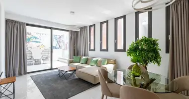 2 bedroom apartment in Demos Agiou Athanasiou, Cyprus