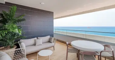 Apartamento 3 habitaciones en Benidorm, Španjolska