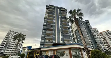 Apartamento 4 habitaciones en Mezitli, Turquía