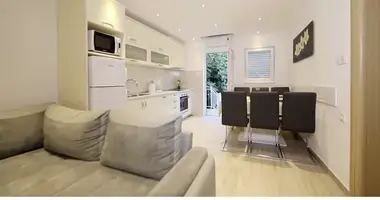Hotel 265 m² en Opcina Podgora, Croacia