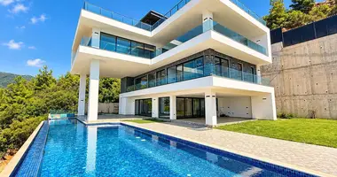 Villa 4 chambres dans Muratpasa, Turquie