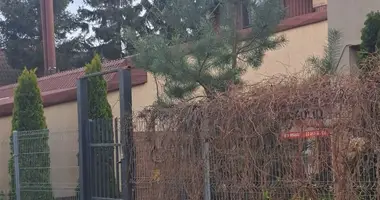Mieszkanie 3 pokoi w Warszawa, Polska