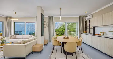 Квартира 4 комнаты в Доброта, Черногория