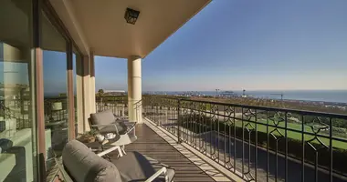 Квартира 3 комнаты в Бейликдюзю, Турция